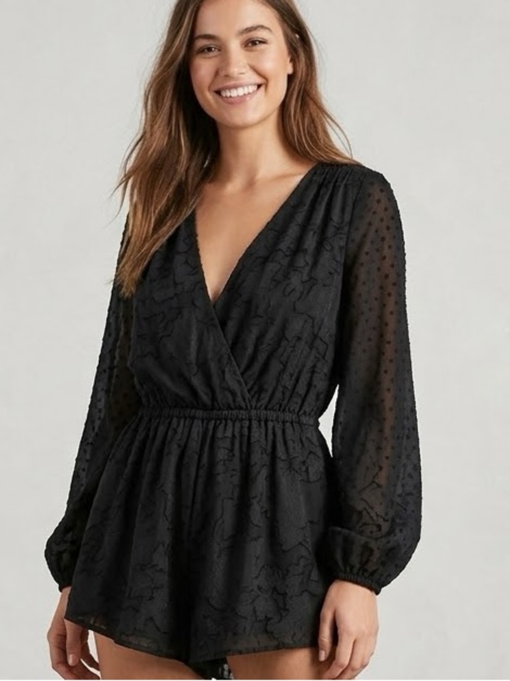 NWT Reverse Black Long Sleeve Floral Jacquard Romper Size Large